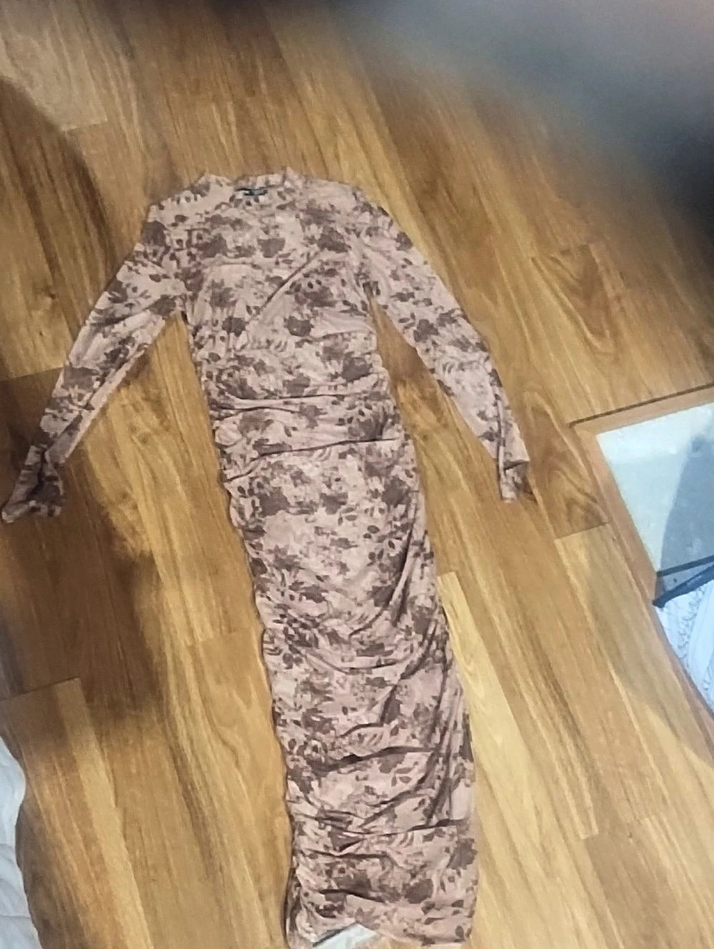 SHEIN Floral Long Sleeve Maxi Dress in Pink & Brown - Picture 2 of 3